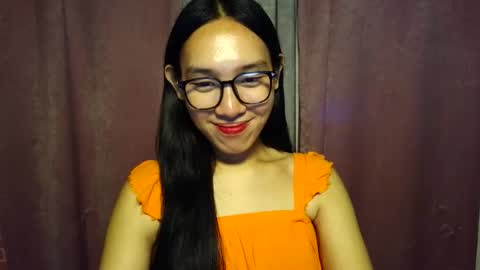 QUEEN online show from February 25, 1:42 pm