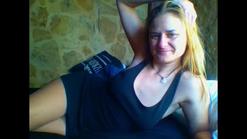 itsmekrissy online show from March 30, 4:06 pm