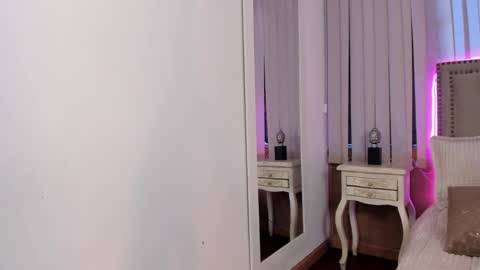 Snapshot of ivanna_west chatting on February 19, 11:28 am Ivanna West online show from February 19, 11:28 am