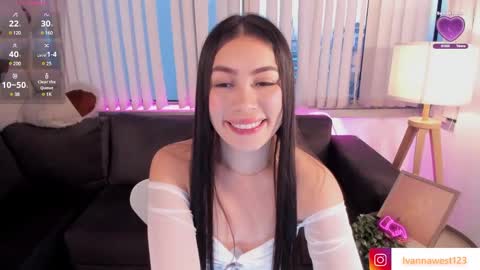 Snapshot of ivanna_west chatting on March 10, 11:34 am Ivanna West online show from March 10, 11:34 am