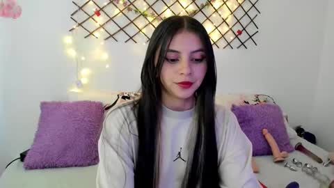 Snapshot of ivannabruner chatting on September 18, 7:45 pm Ivanna online show from September 18, 7:45 pm