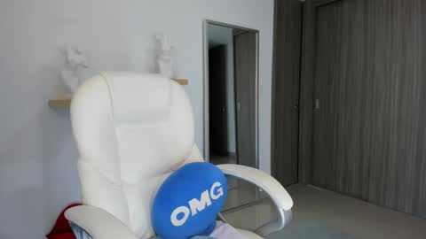 Snapshot of ivannasaenzcute chatting on October 8, 11:20 pm Ivanna online show from October 8, 11:20 pm