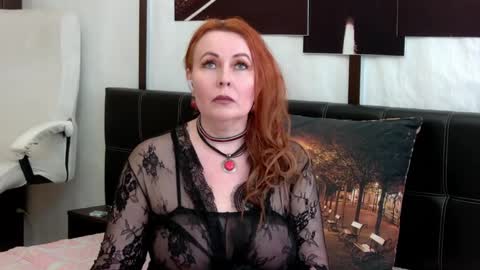 IrennaSplash online show from May 26, 6:35 am