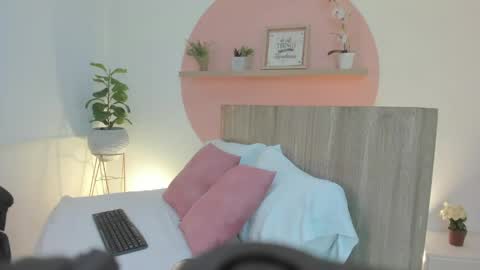 I V E T T E online show from May 14, 7:41 pm