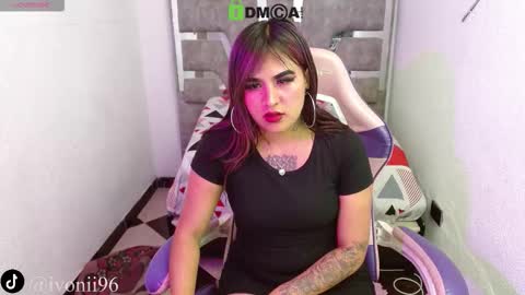 ivonni online show from November 7, 11:09 pm