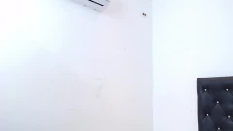 ivorynoir online show from April 1, 1:34 pm