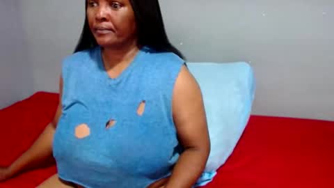 IVORYTITS48 online show from January 22, 7:03 am