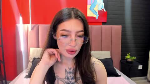 Ivy online show from May 2, 2:04 am
