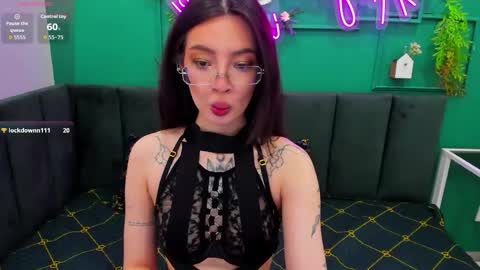 Ivy online show from May 26, 1:38 am