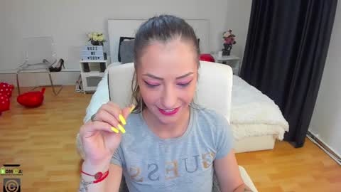 IvyFox online show from March 8, 11:45 am