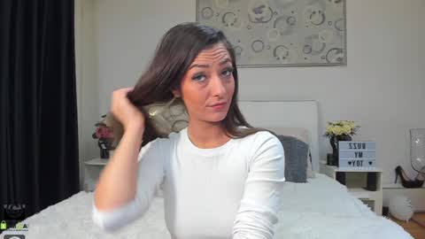 IvyFox online show from January 24, 2:51 pm