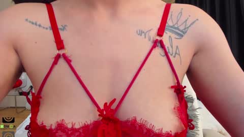 IvyFox online show from February 14, 11:42 am