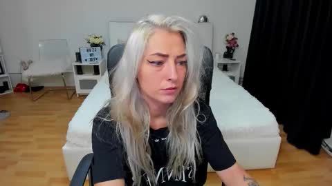 IvyFox online show from September 16, 11:07 am