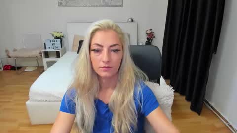 IvyFox online show from September 23, 6:11 am