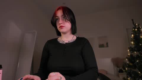 IVY - Follow me 3 online show from January 2, 6:29 am