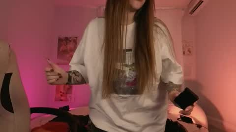 IVY - Follow me 3 online show from October 5, 7:46 am