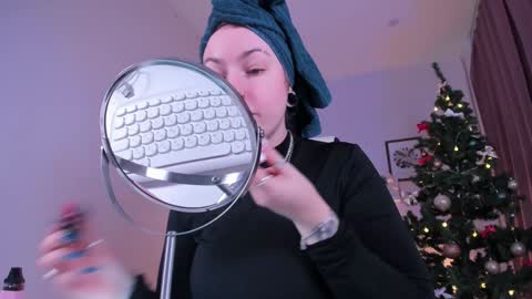 IVY - Follow me 3 online show from January 5, 6:35 am