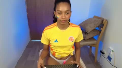 ivylusst online show from June 27, 5:19 pm