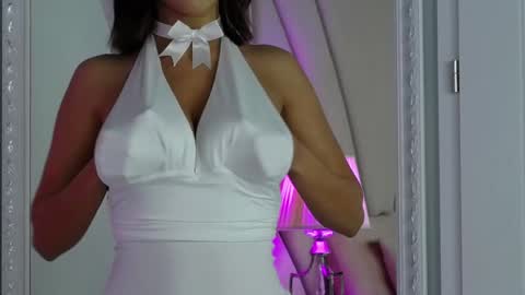 Ivy online show from May 14, 7:52 pm