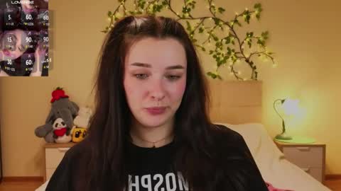 Daisy online show from May 25, 1:26 am