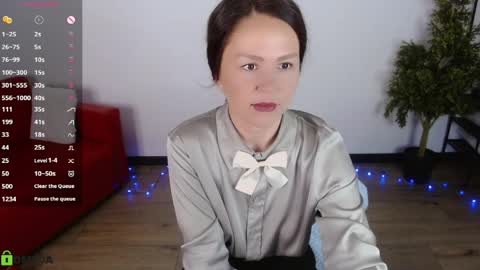 Queen of nylon  Victoria online show from May 21, 5:38 am
