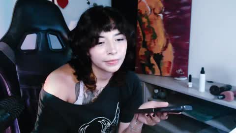 jade 18  online show from May 8, 8:06 am