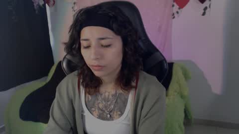 jade 18  online show from March 13, 1:45 pm