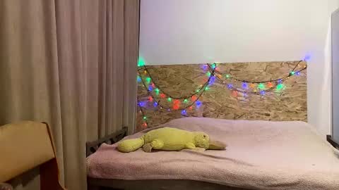 jacquelynsundin online show from November 15, 8:43 pm