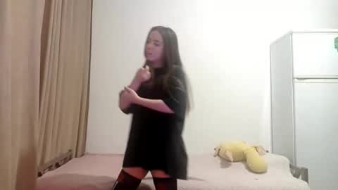 jacquelynsundin online show from October 24, 8:38 pm