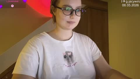 jacywinslat online show from May 7, 11:36 am