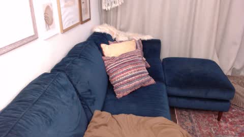 Jade online show from January 1, 2:19 am