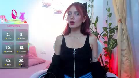 jade77__ online show from October 7, 10:58 pm