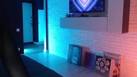Jade online show from May 3, 9:29 pm