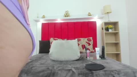 jade_brown21 online show from September 18, 12:09 am