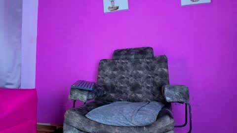  Jade Brunete  online show from December 5, 8:11 pm