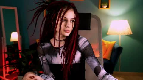 jade_castle online show from May 20, 4:04 pm