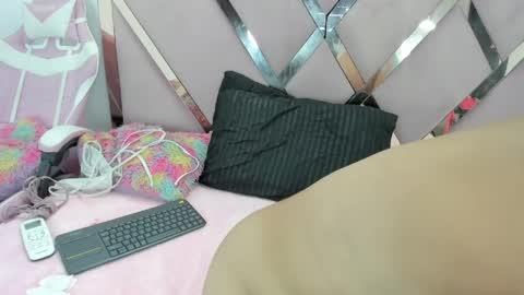 jade_ht online show from April 2, 1:41 pm