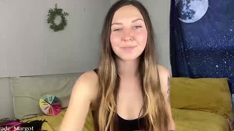 Snapshot of jade_margot chatting on January 15, 2:17 am Jade Margot online show from January 15, 2:17 am
