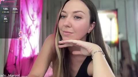 Snapshot of jade_margot chatting on September 15, 10:17 pm Jade Margot online show from September 15, 10:17 pm