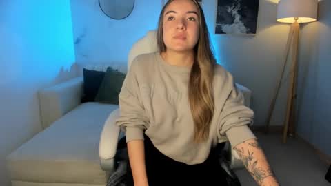jade_vela online show from September 21, 7:12 pm