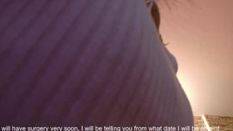 jade white  online show from May 20, 12:24 pm