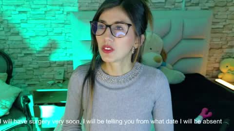 jade white  online show from May 7, 1:26 pm