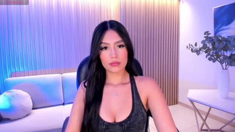 JADE EVANS online show from December 10, 5:55 pm