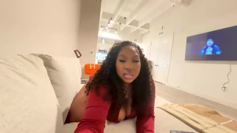 Jade Love online show from December 13, 7:37 am