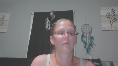 JadeLuv online show from May 19, 2:07 am