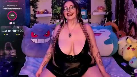 jadeplant online show from May 12, 11:44 pm