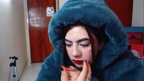 Jade online show from January 24, 1:47 pm