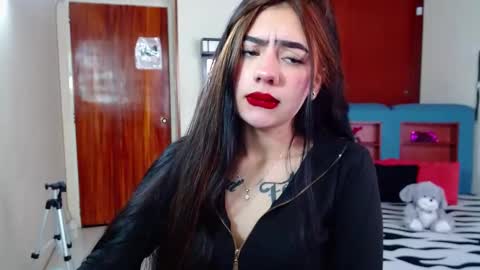 Jade online show from January 21, 3:32 pm