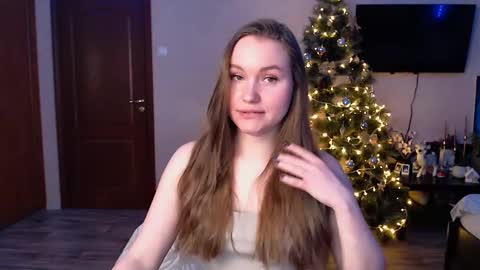 Snapshot of janeblossomhot chatting on December 7, 5:20 pm Jane online show from December 7, 5:20 pm