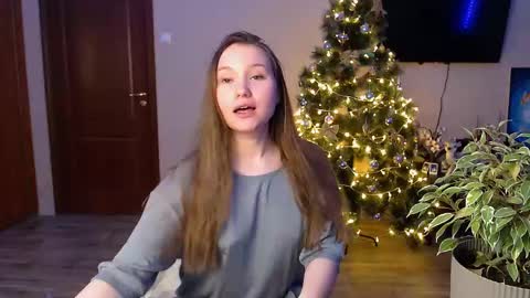Snapshot of janeblossomhot chatting on December 16, 5:43 pm Jane online show from December 16, 5:43 pm